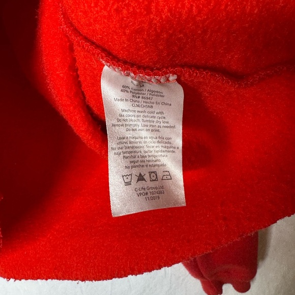 Red Cropped Cheez-It Hoodie Graphic Sweatshirt size Medium - Picture 8 of 8